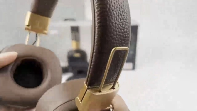 M11 Wireless Headphone