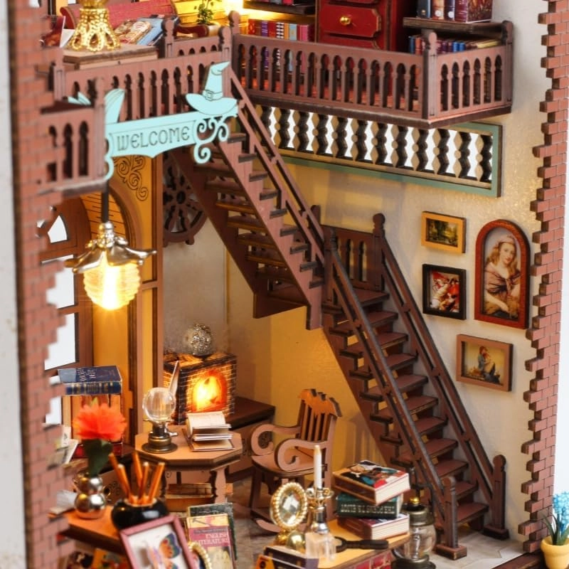 Book Nook Kit - Magic Book House