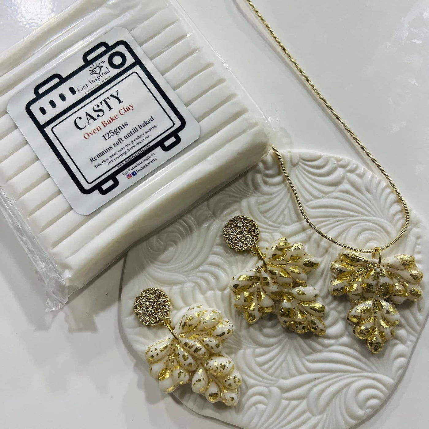 Clustered Flower Clay Cutter - Set of 1 35cmsx32cms